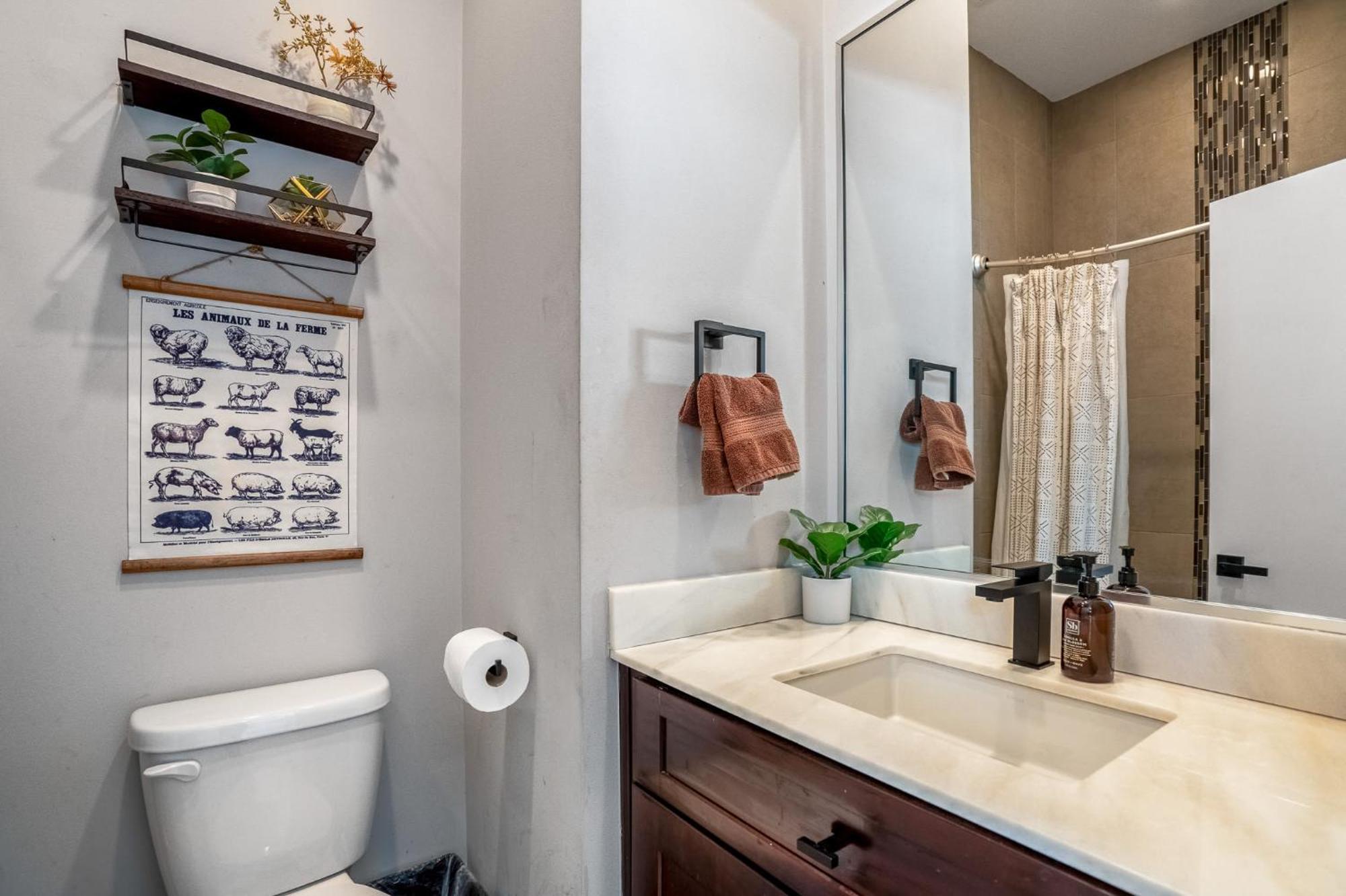 Luxury Downtown Getaway With Breathtaking Views Villa Houston Exteriör bild