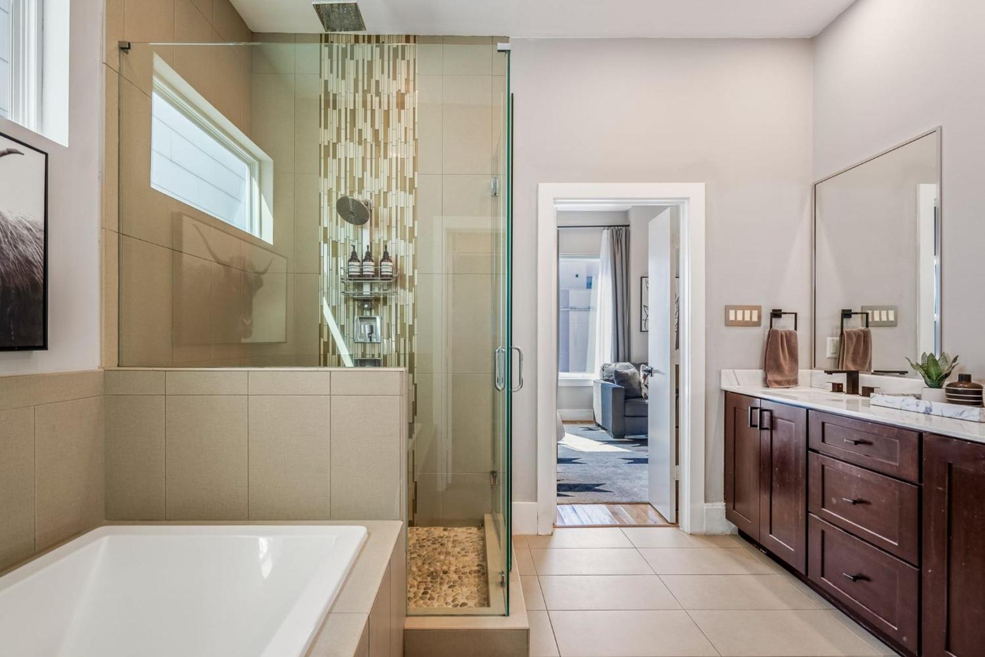 Luxury Downtown Getaway With Breathtaking Views Villa Houston Exteriör bild