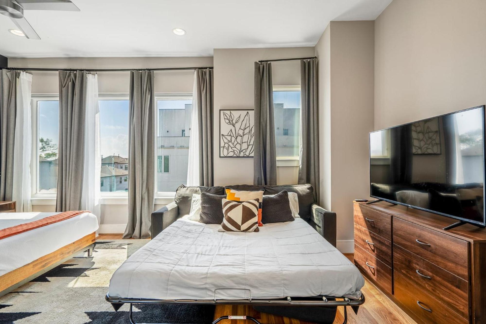 Luxury Downtown Getaway With Breathtaking Views Villa Houston Exteriör bild
