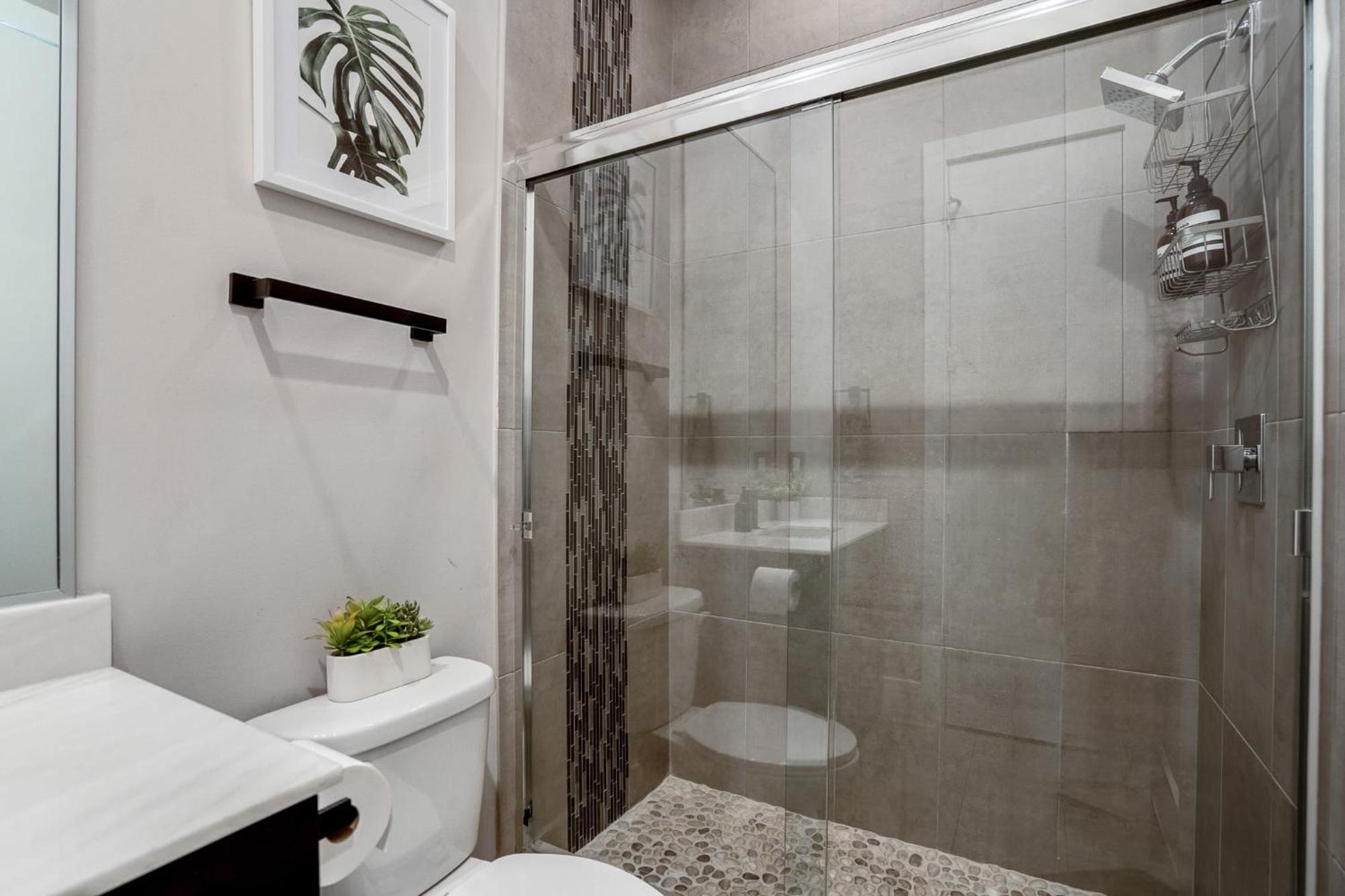 Luxury Downtown Getaway With Breathtaking Views Villa Houston Exteriör bild