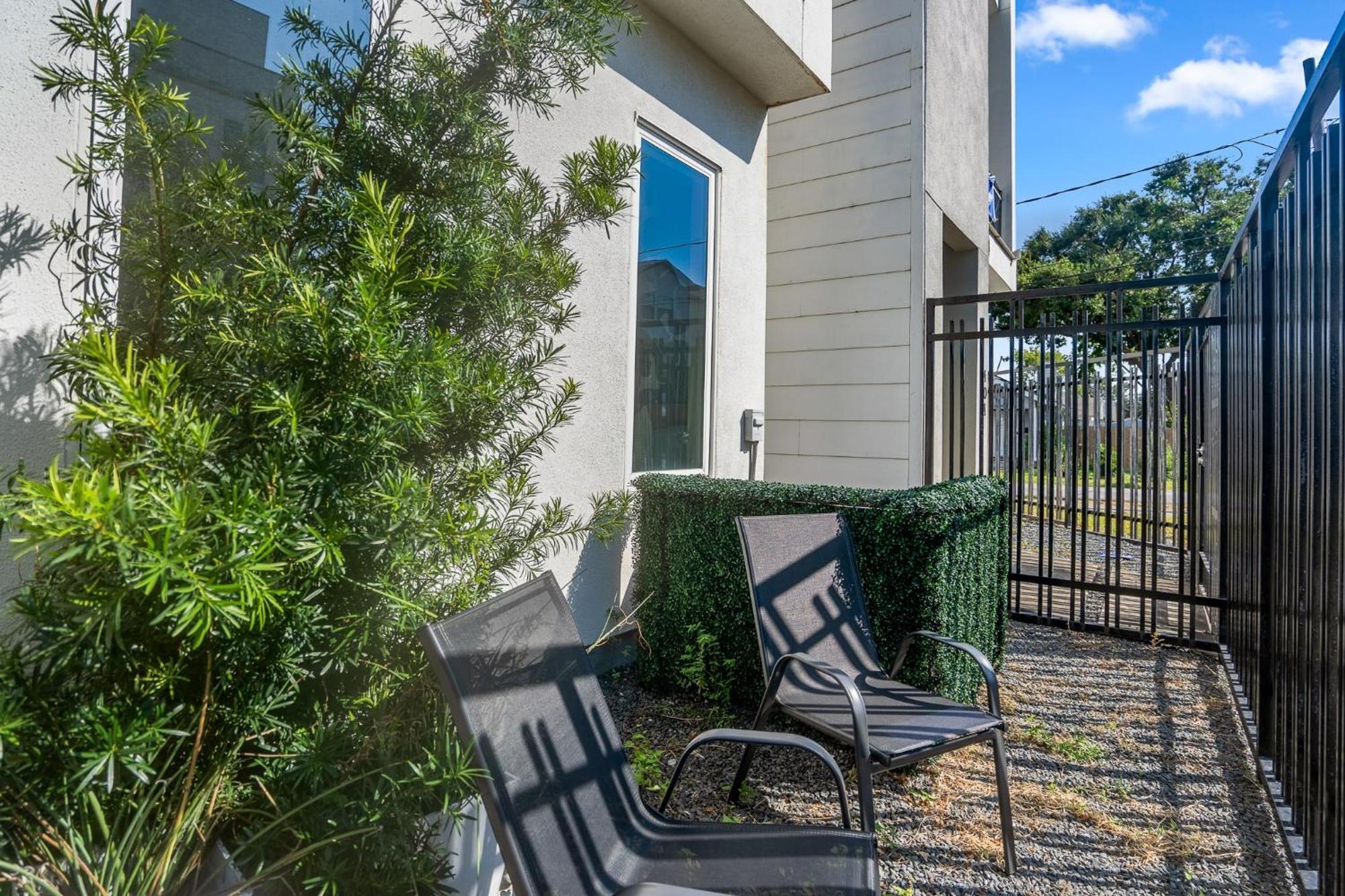 Luxury Downtown Getaway With Breathtaking Views Villa Houston Exteriör bild
