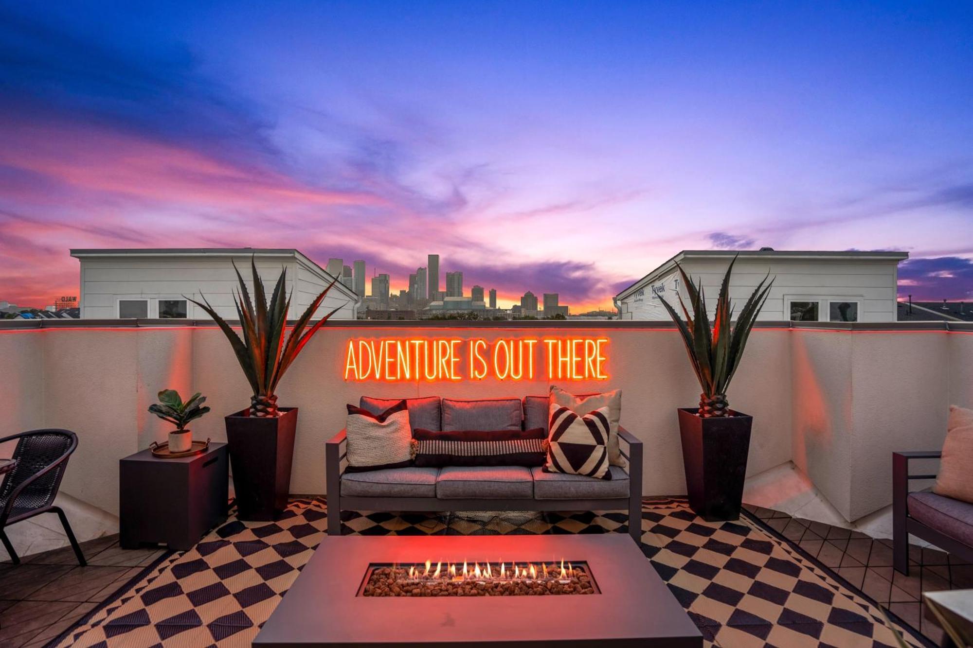 Luxury Downtown Getaway With Breathtaking Views Villa Houston Exteriör bild