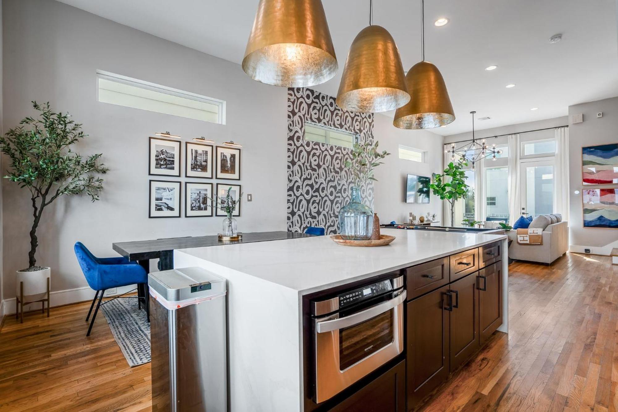 Luxury Downtown Getaway With Breathtaking Views Villa Houston Exteriör bild